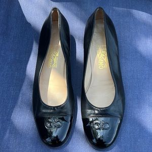 Salvatore ferragamo black leather loafers flats women’s size 11 B